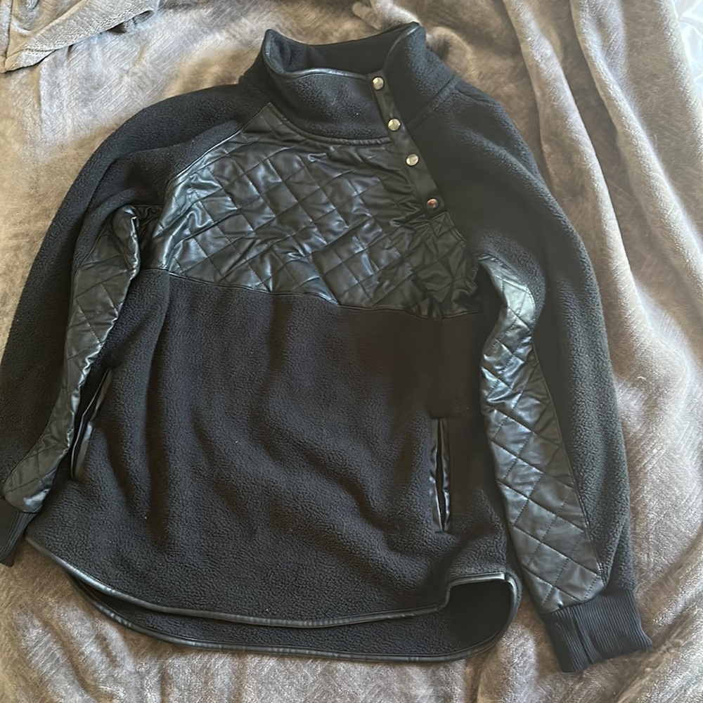 Abercrombie & Fitch fleece pullover